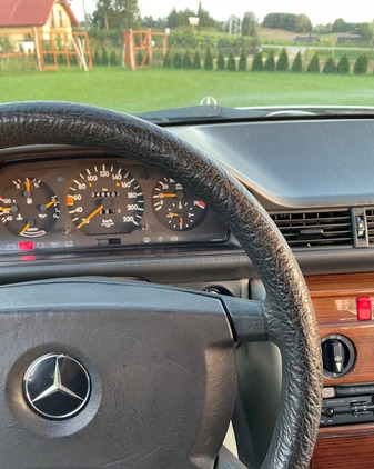 Mercedes-Benz Klasa E cena 11500 przebieg: 348920, rok produkcji 1988 z Olecko małe 497